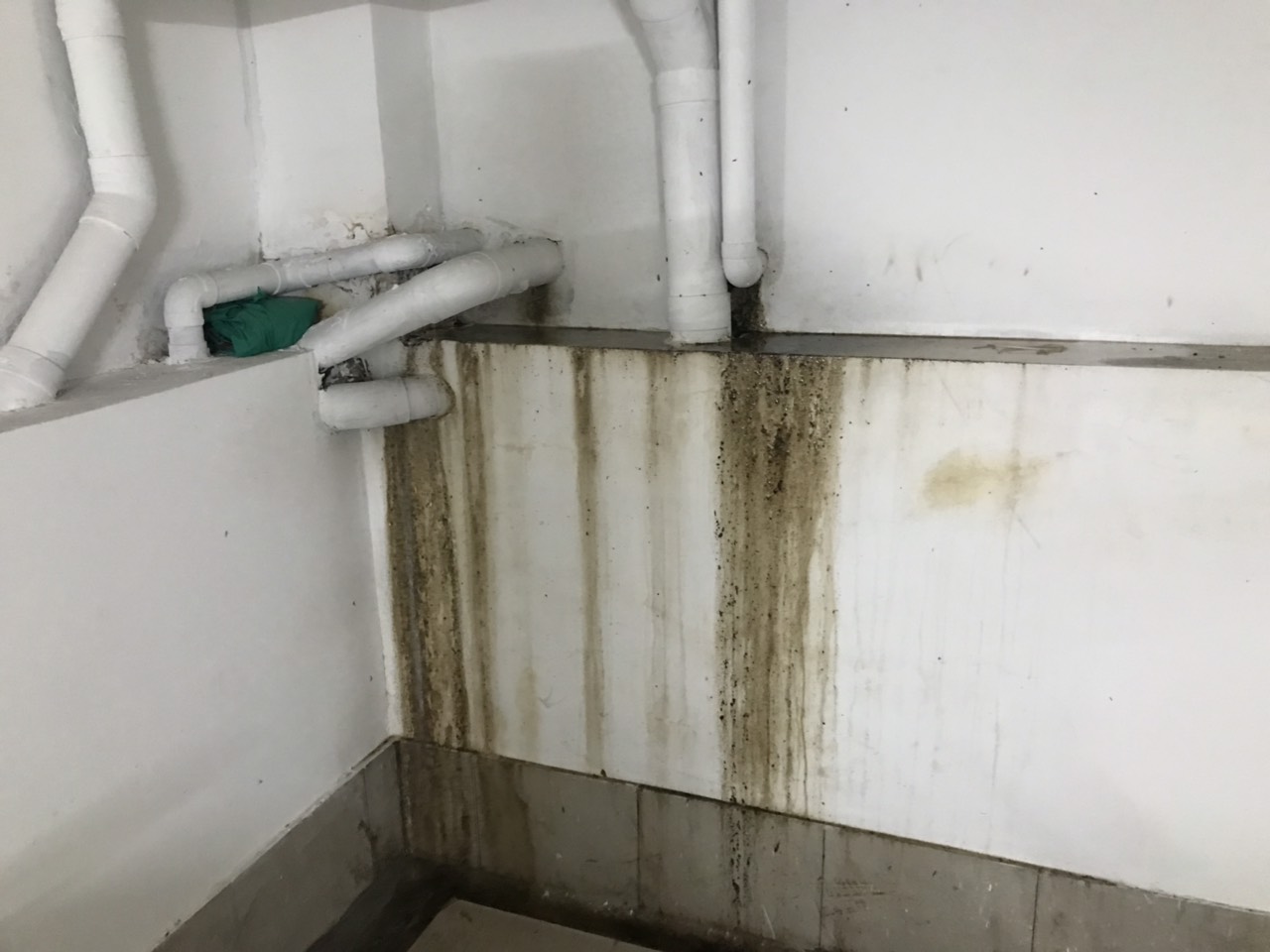 Dịch Vụ Sửa Đường Ống Nước Bị Vỡ tại Khu Tập Thể Hải Phòng